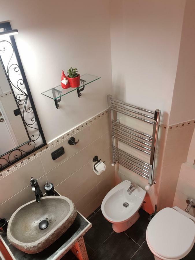 Suite In Milano Certosa Station Eksteriør billede
